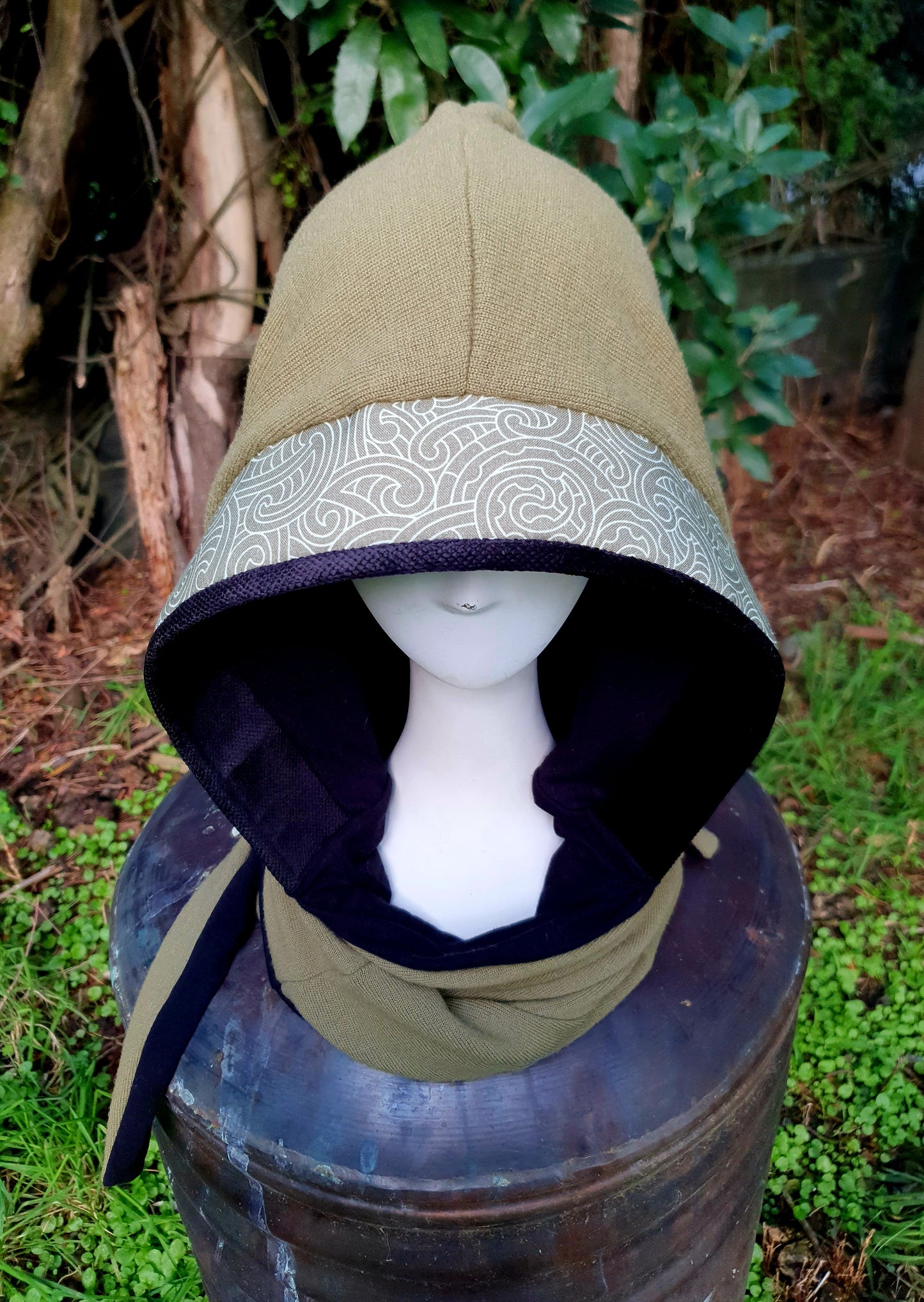 Light Mossy Green Kōwhaiwhai and Lambswool