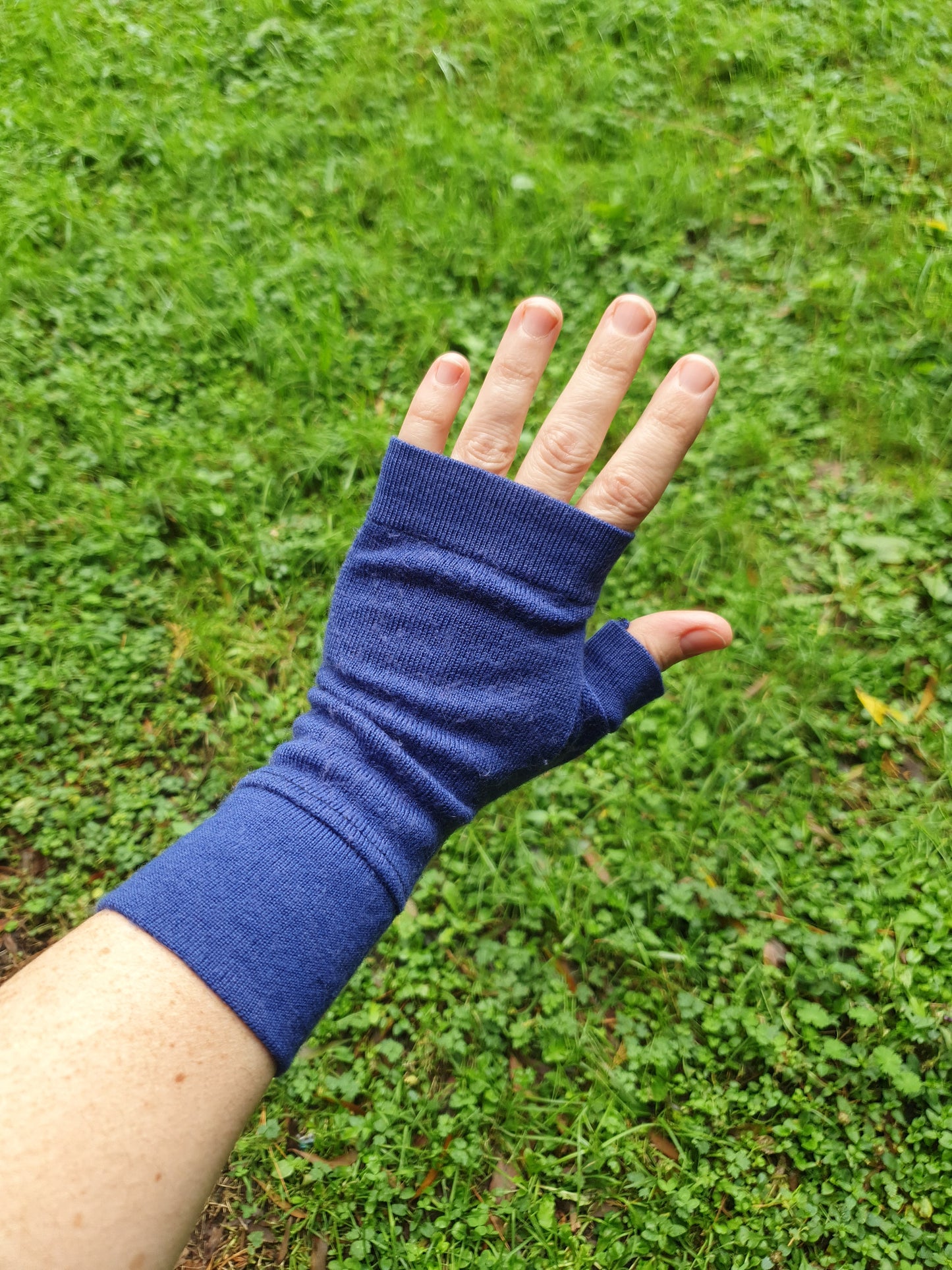 Blue Lace Merino Hood, FREE Gloves