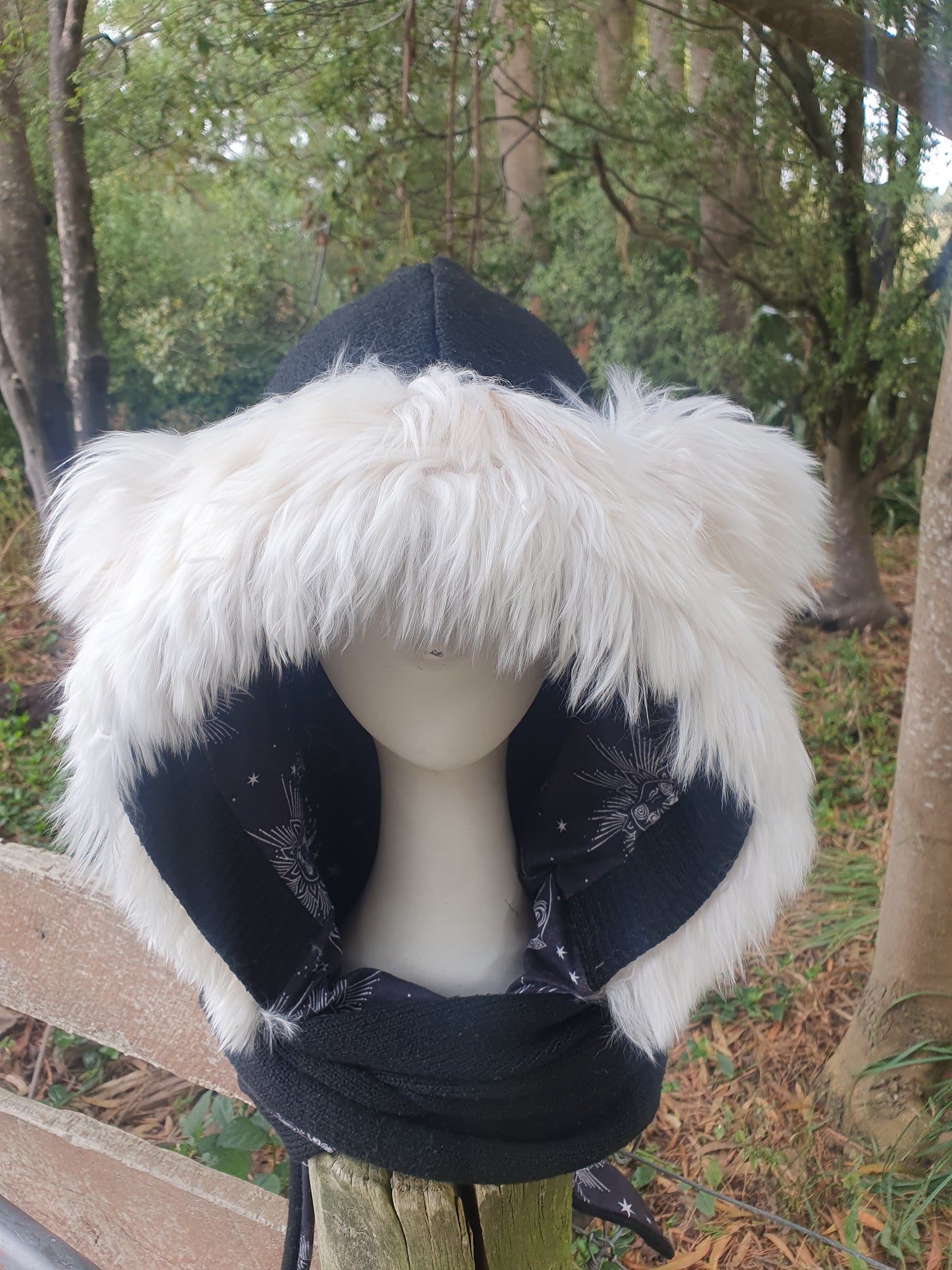 Celestial Snowy white/black Alpaca fur