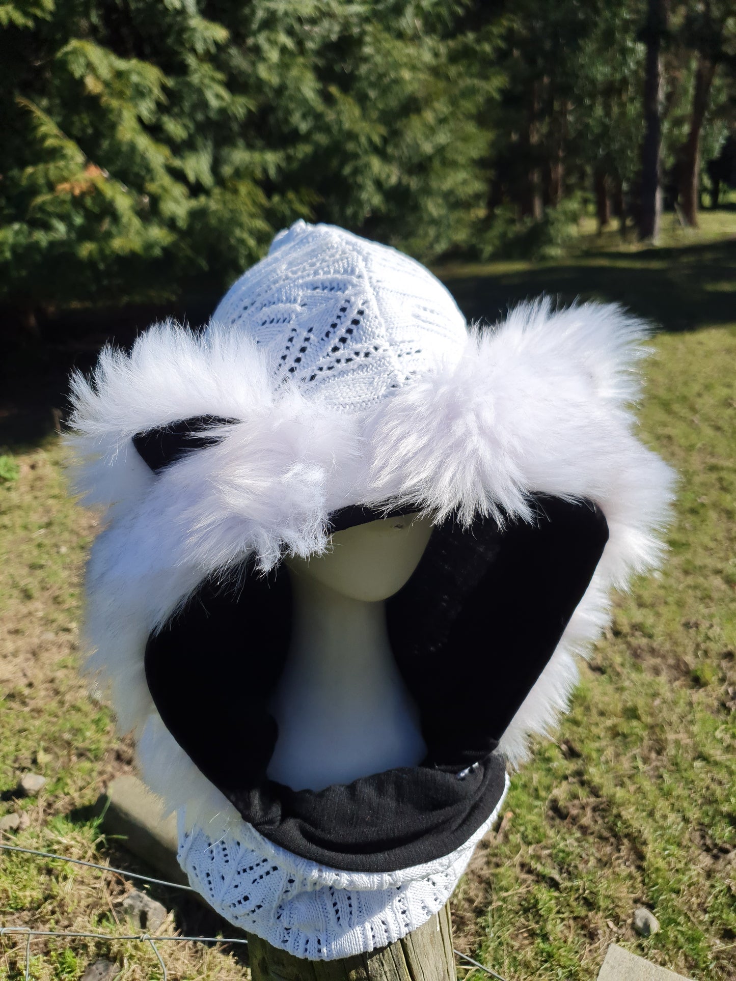 Snowy White and Black Fine Cableknit