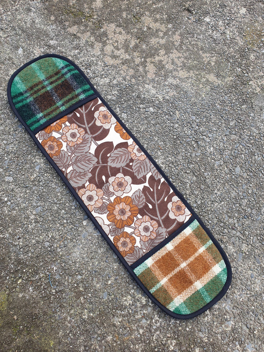 Green and Brown XxL Oven Mitts