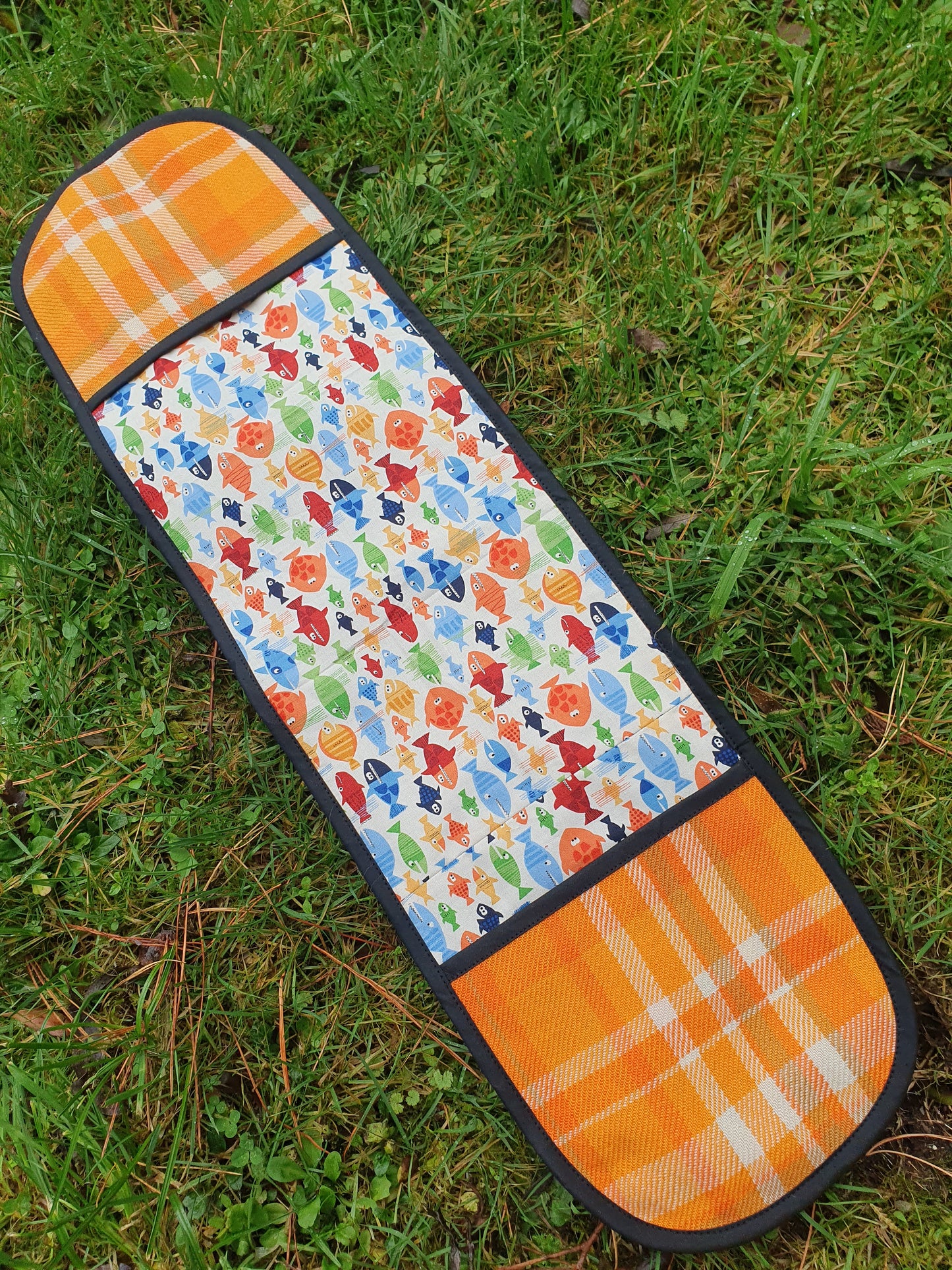XxL Oven Mitt Orange Fishys