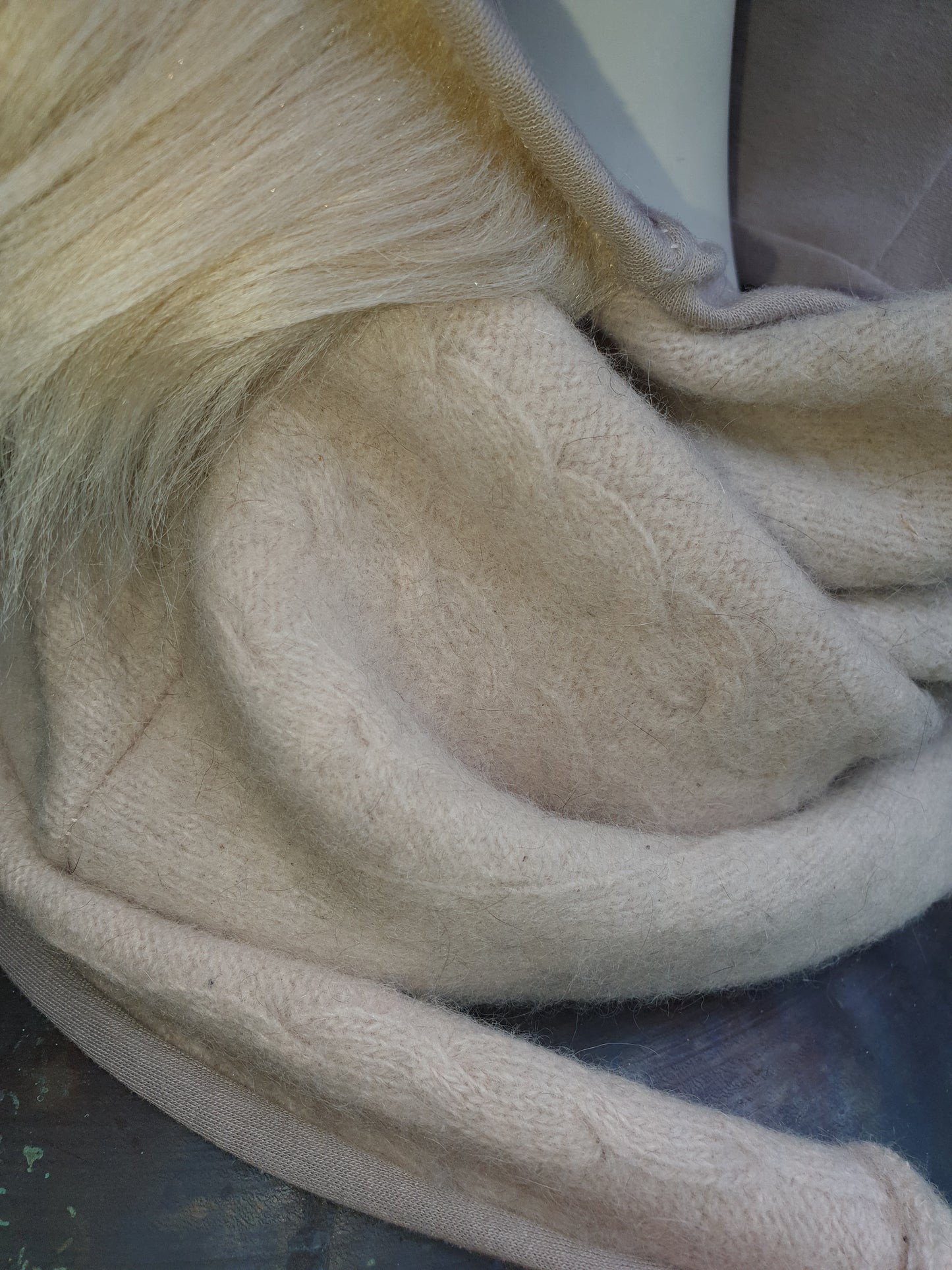 Creamy Merino/Angora subtle cableknit hooded scarf