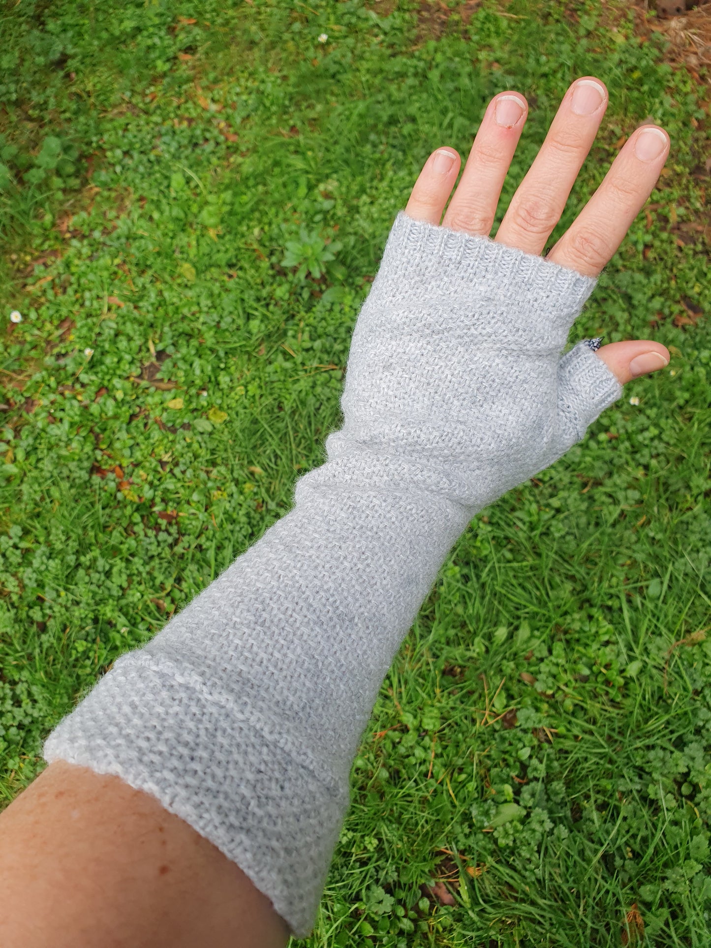 Soft Grey with gradient faux fur FREE GLOVES