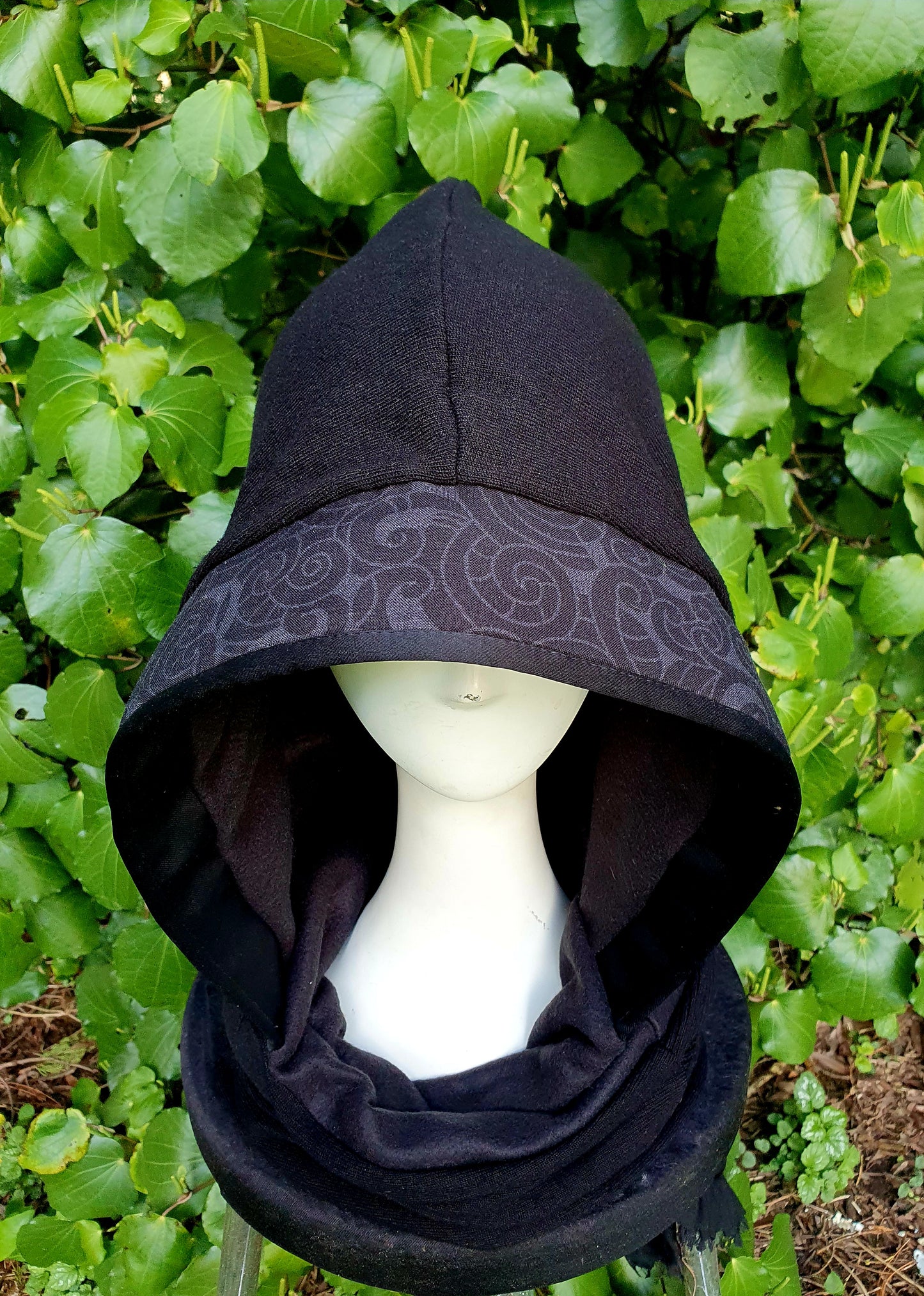 Pango Kowhaiwhai Hooded Scarf