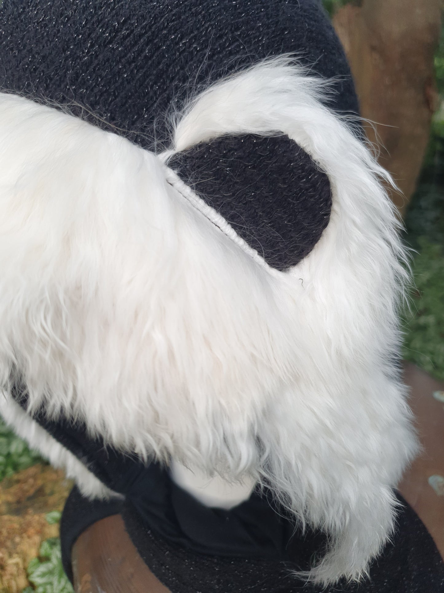 Black sparkle, creamy white Alpaca fur