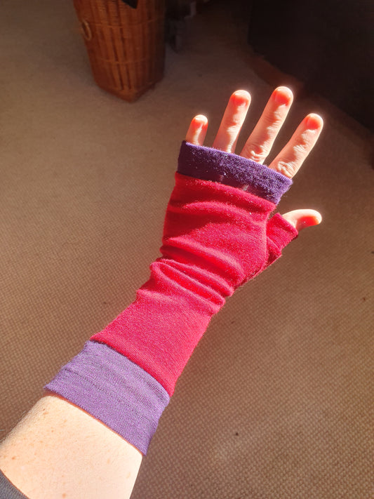 Red & Purple Merino Fingerless Gloves