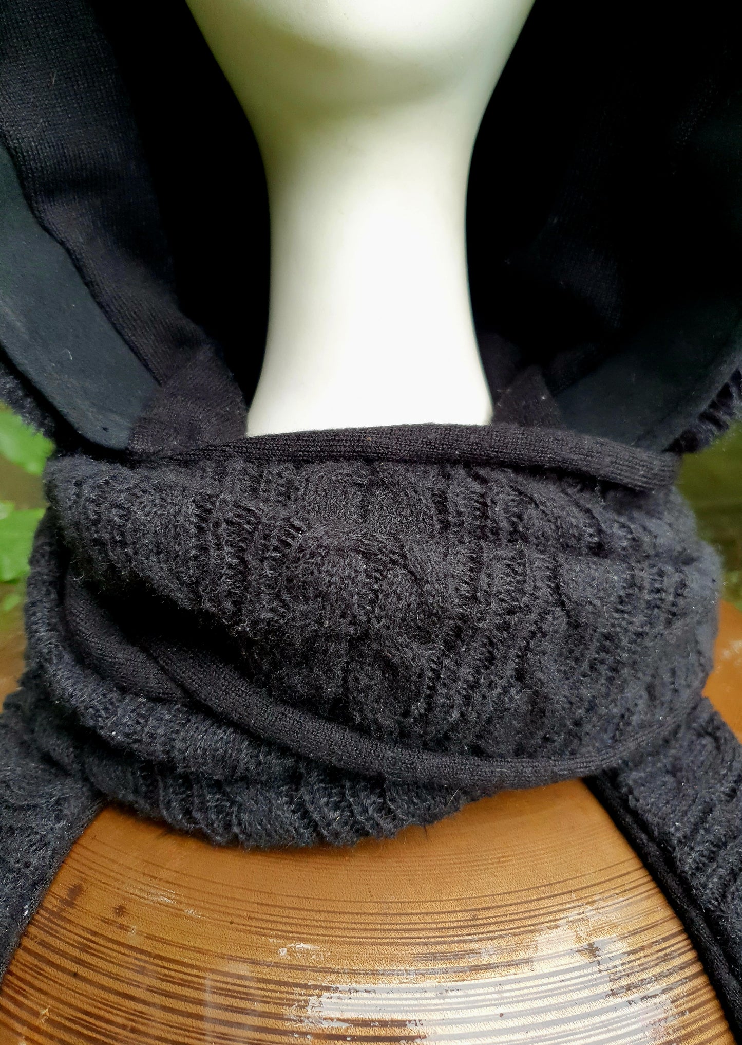 Black Bear Cableknit Hooded Scarf