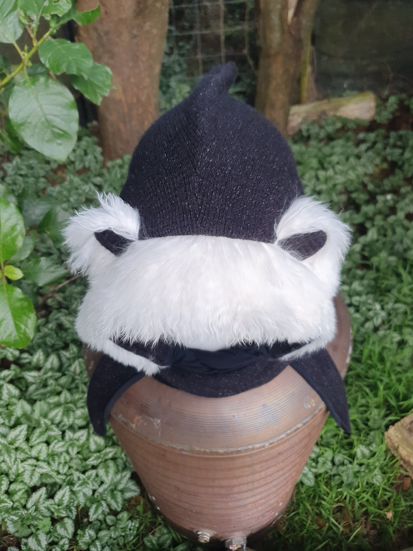 Black sparkle, creamy white Alpaca fur