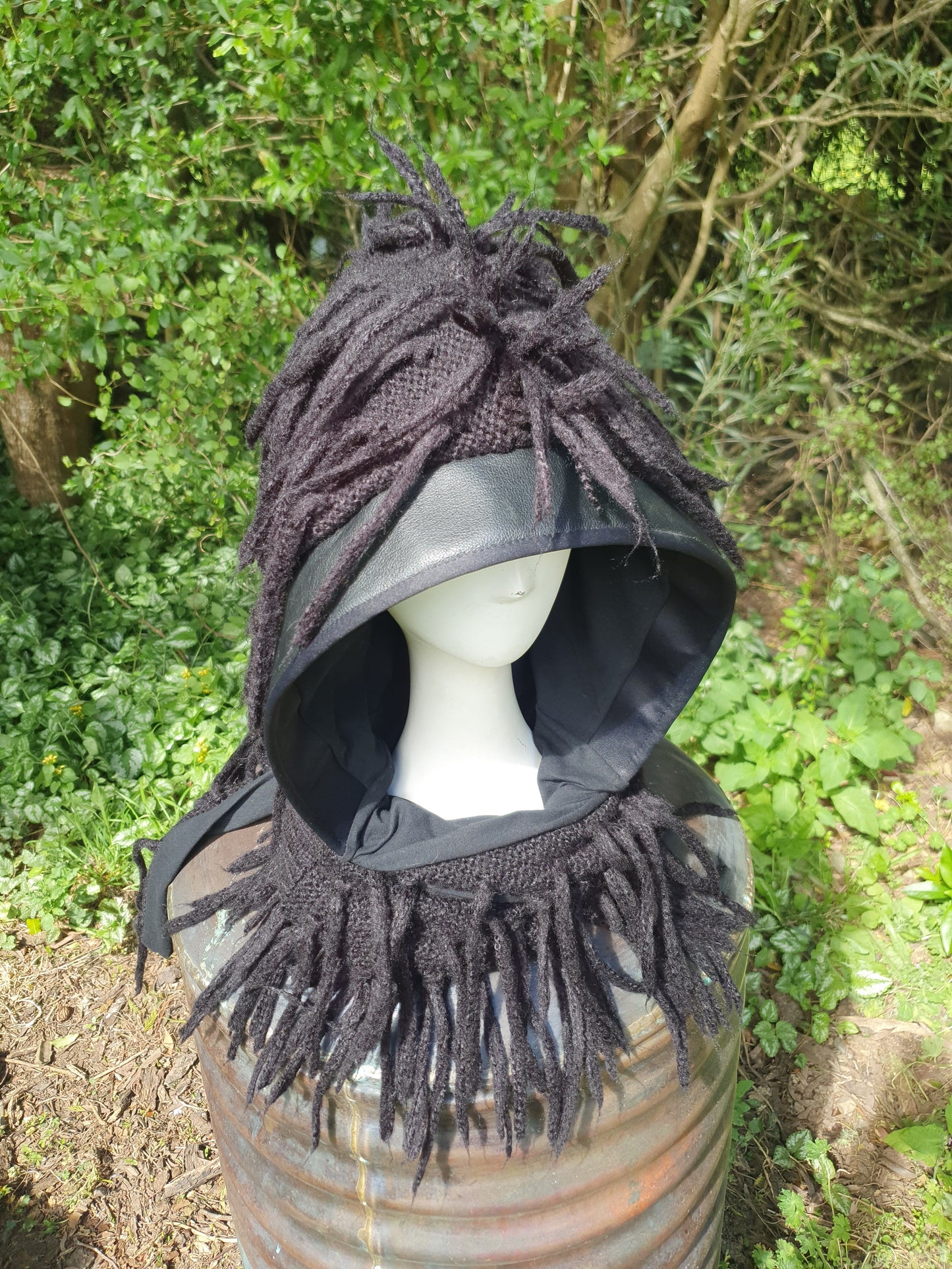 Shaggy black tassels hooded scarf