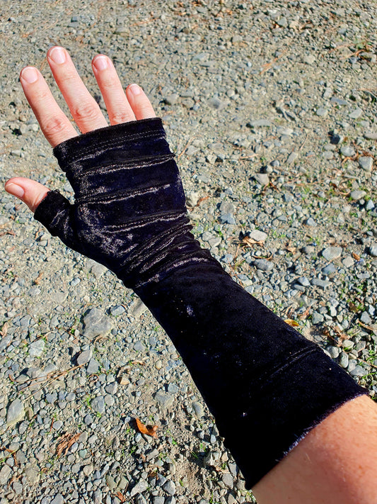 Black velvet Fingerless Gloves