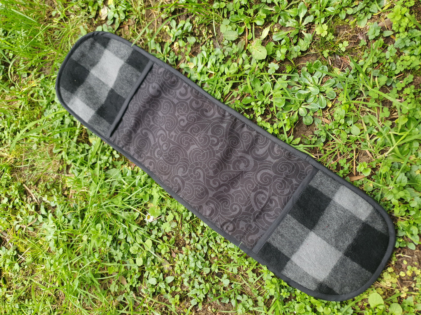 Black and Grey Koru XxL oven Mitt