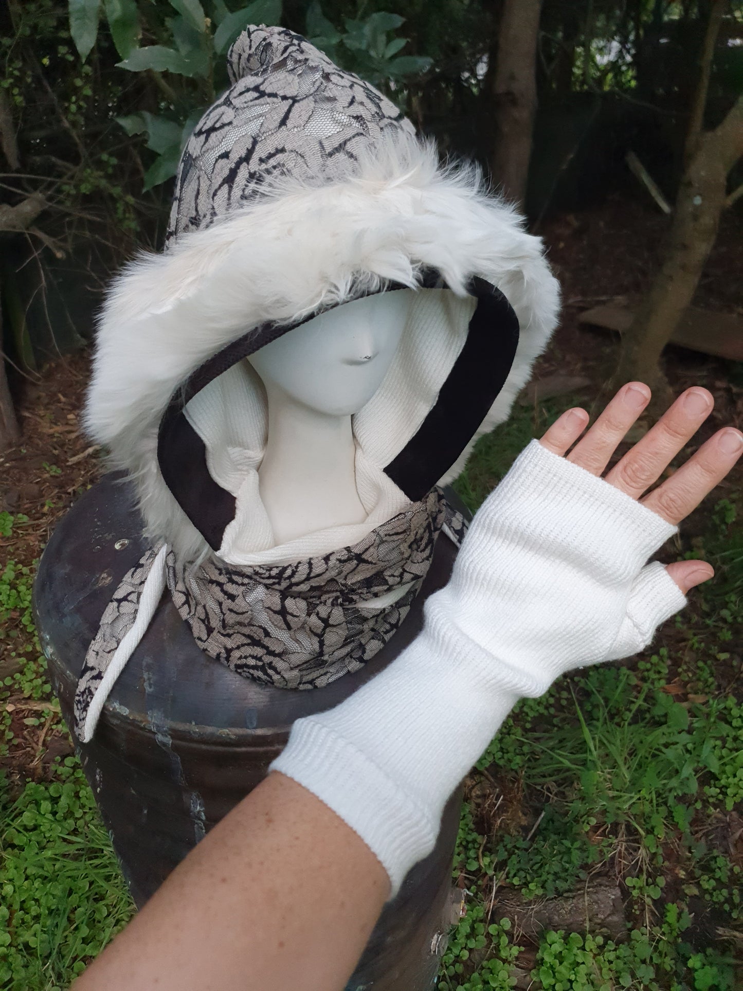 Snowy Alpaca Fur and Lace Hooded Scarf and Glove set