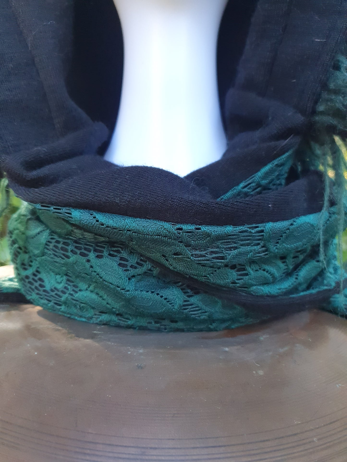 Emerald Green Lace, Merino lining