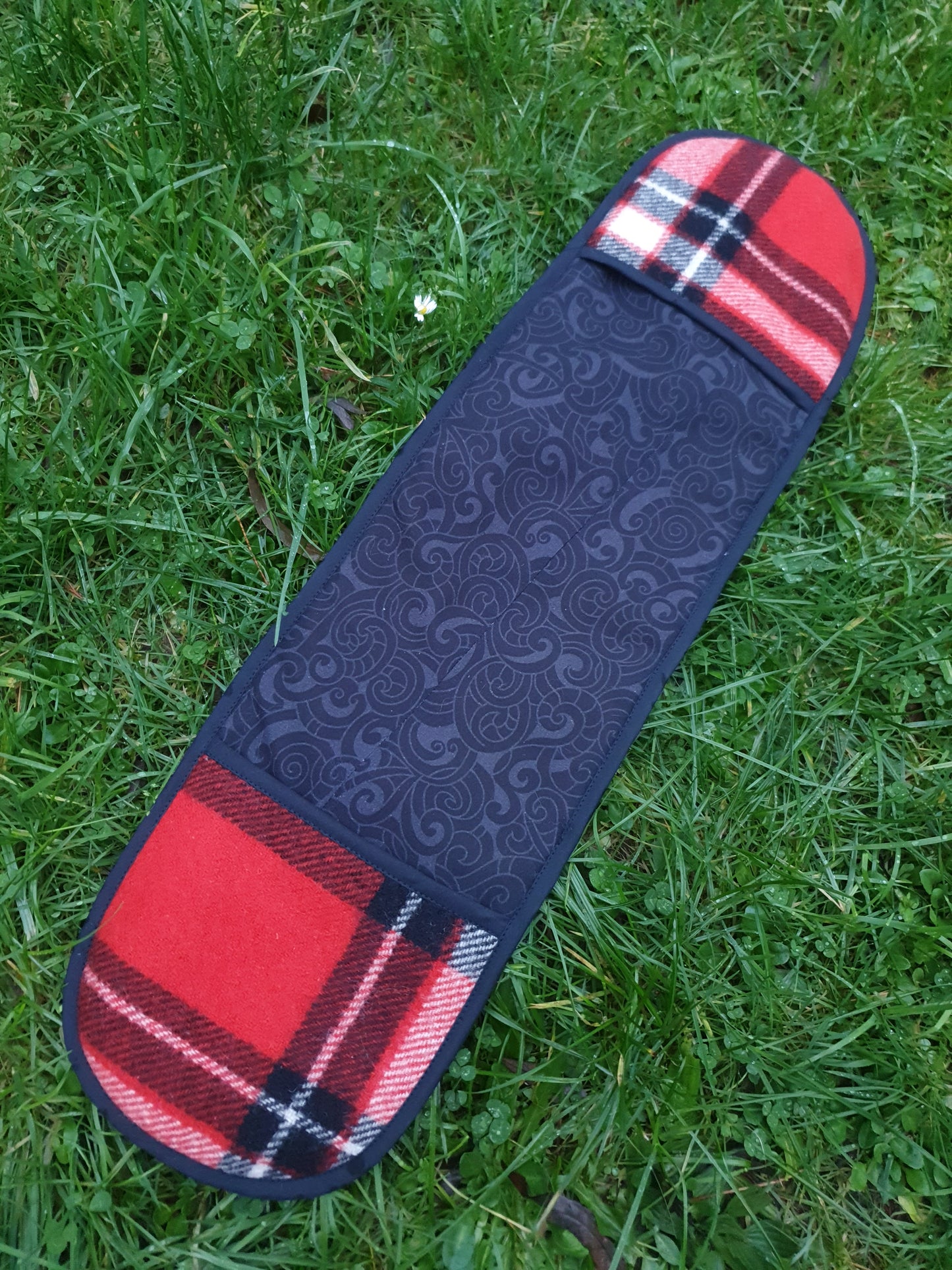 XxL Oven Mitt Red and Black