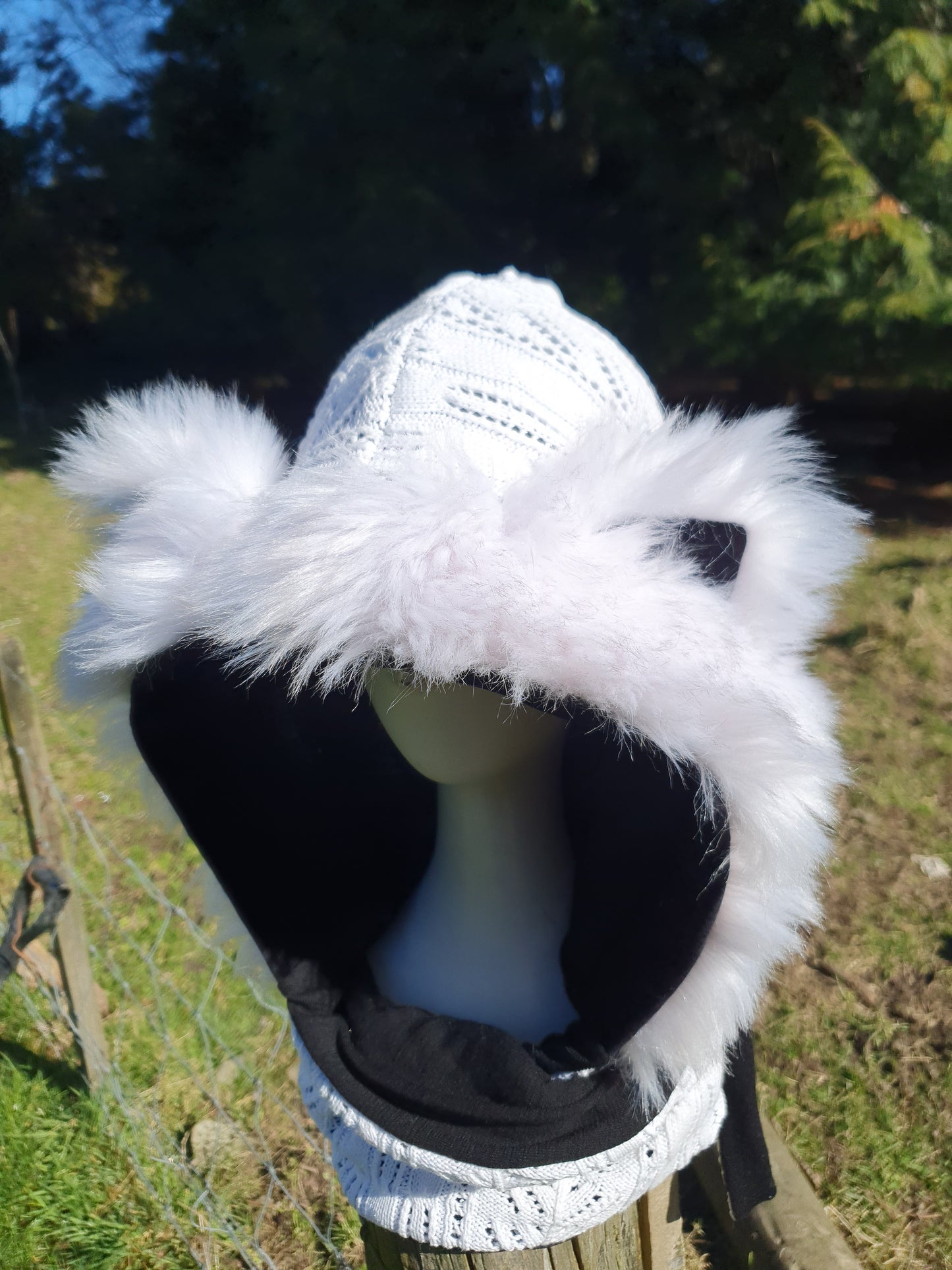Snowy White and Black Fine Cableknit