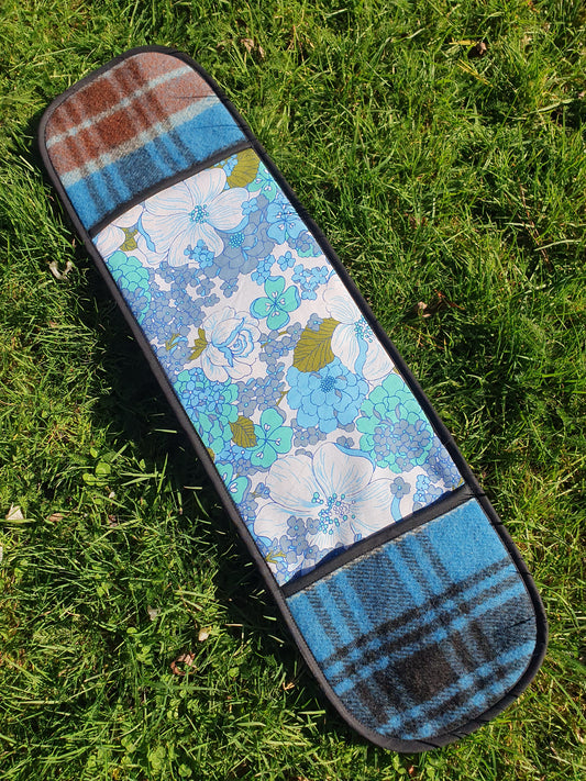 XxL Oven mitt. Blue Black Brown