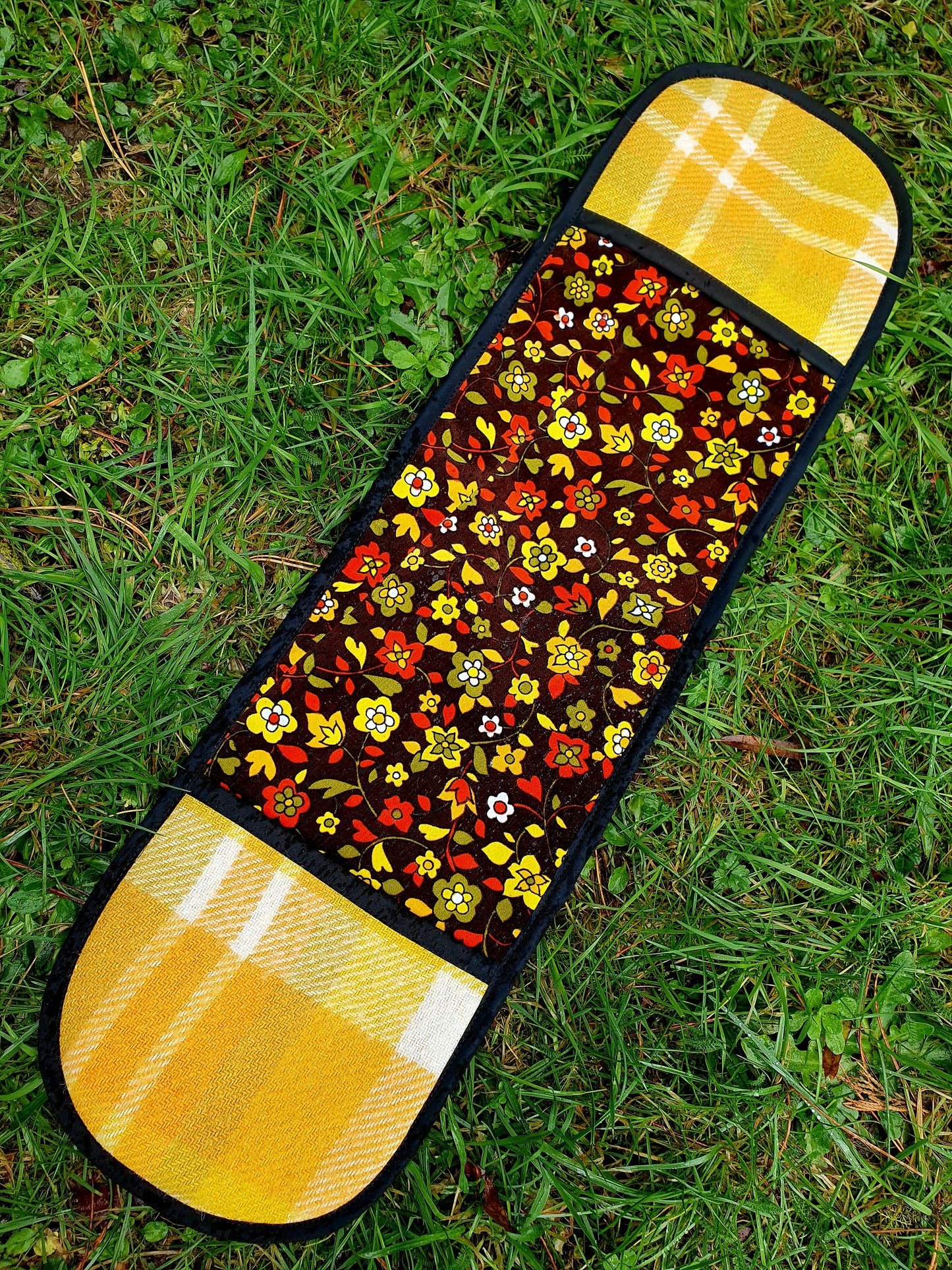 XxL Oven Mitt Yellow & Brown Florals