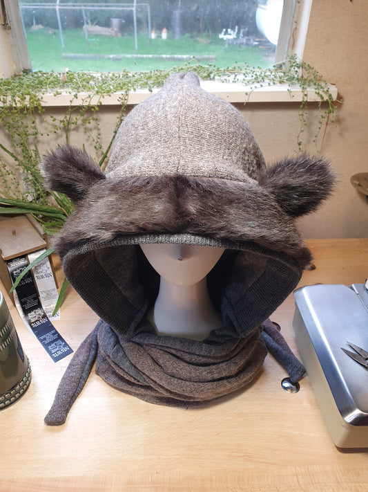 Grey Wolf Hooded Scarf. Vintage fur