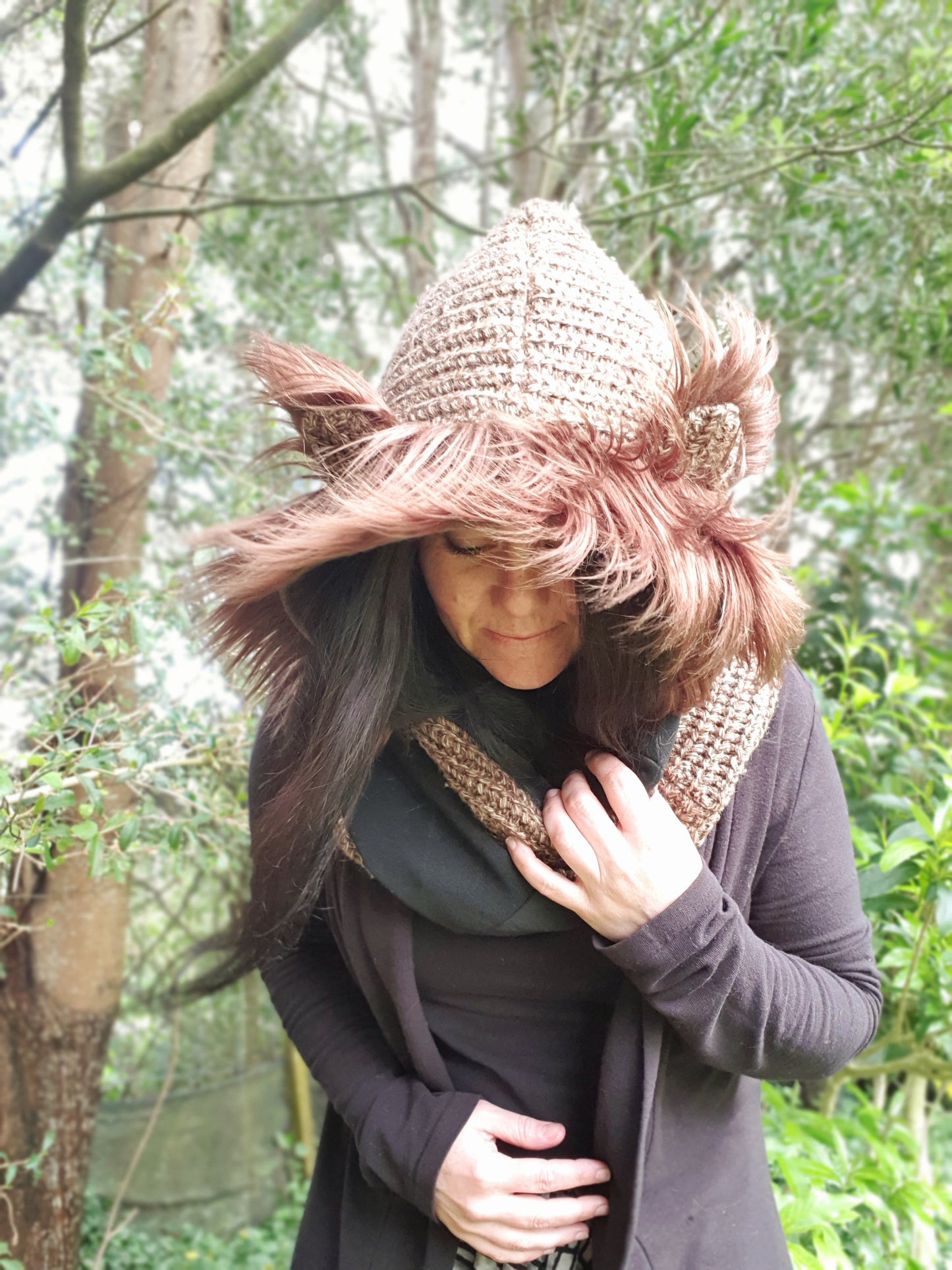 Chunky brown hooded scarf